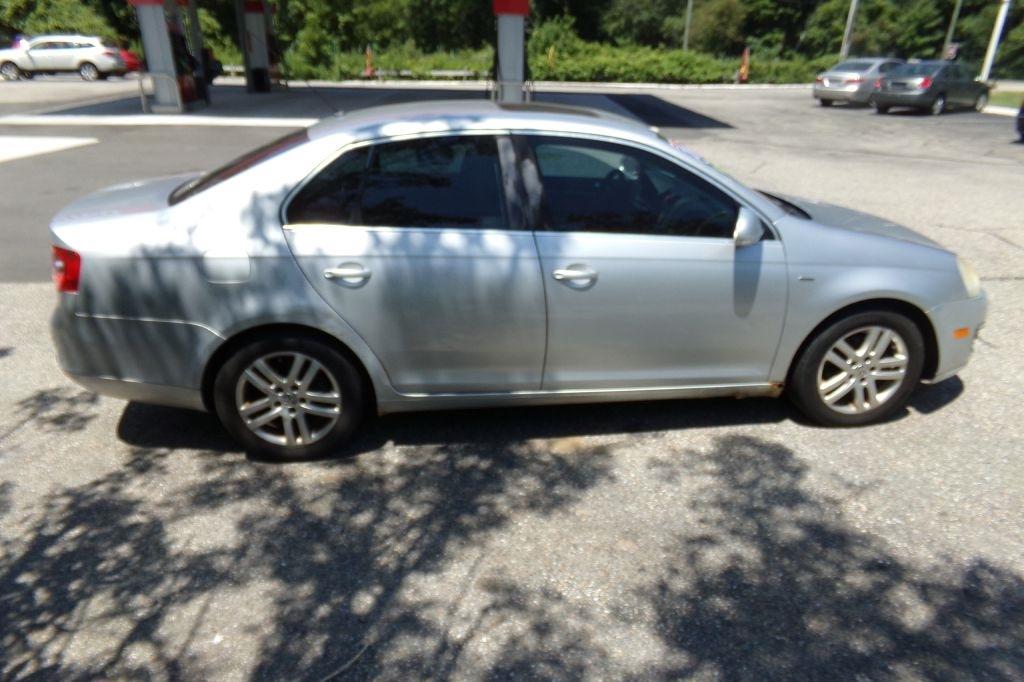 Volkswagen Jetta  2007