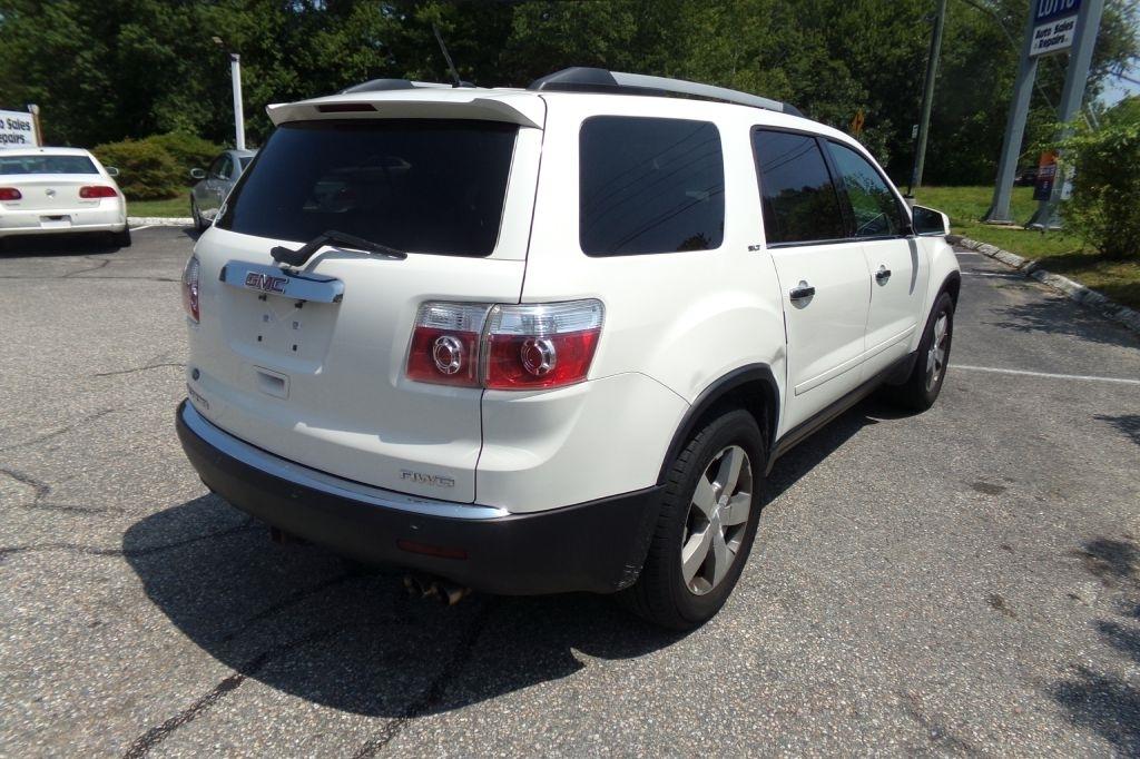 GMC Acadia  2011