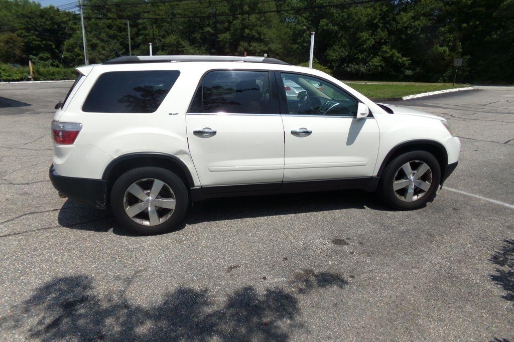 GMC Acadia  2011