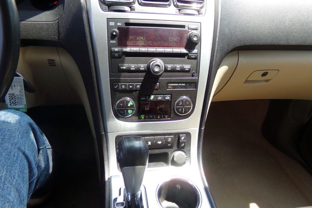 GMC Acadia  2011
