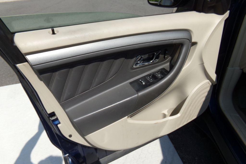 Ford Taurus  2012
