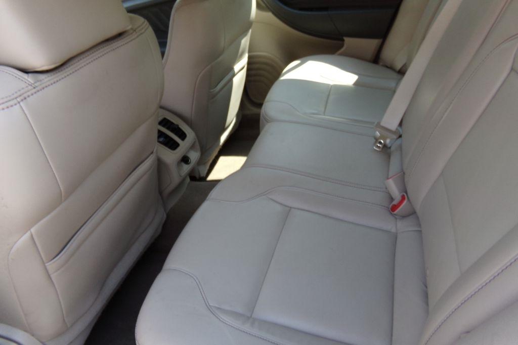 Ford Taurus  2012