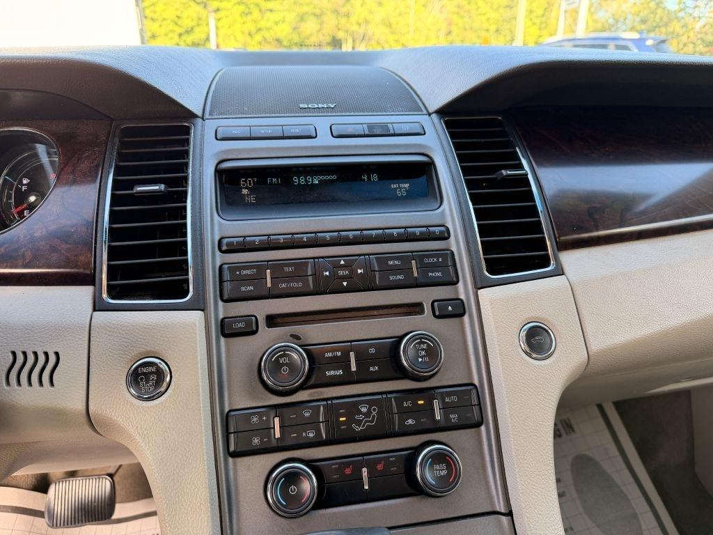 2012 Ford Taurus SEL - Photo 8
