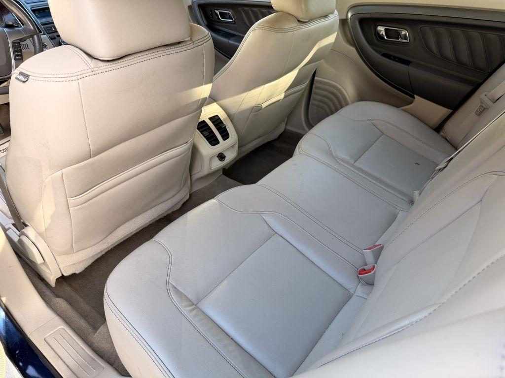 2012 Ford Taurus SEL - Photo 10
