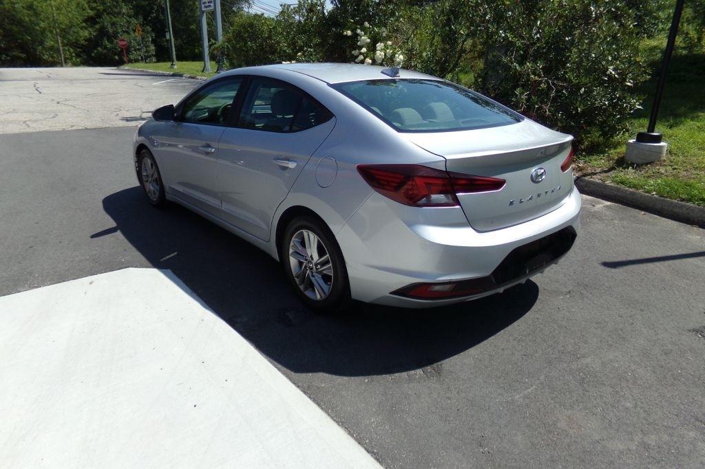 Hyundai Elantra  2019