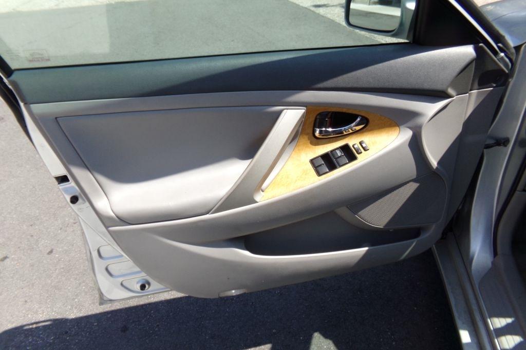 Toyota Camry  2007