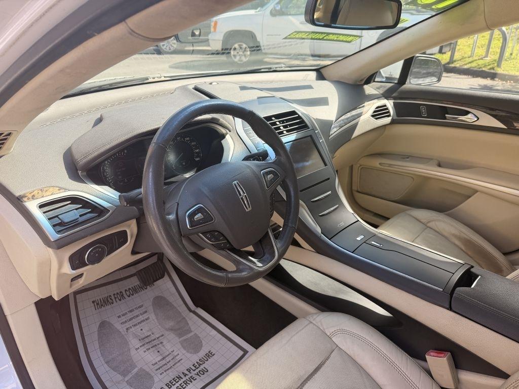 Lincoln MKZ  2013