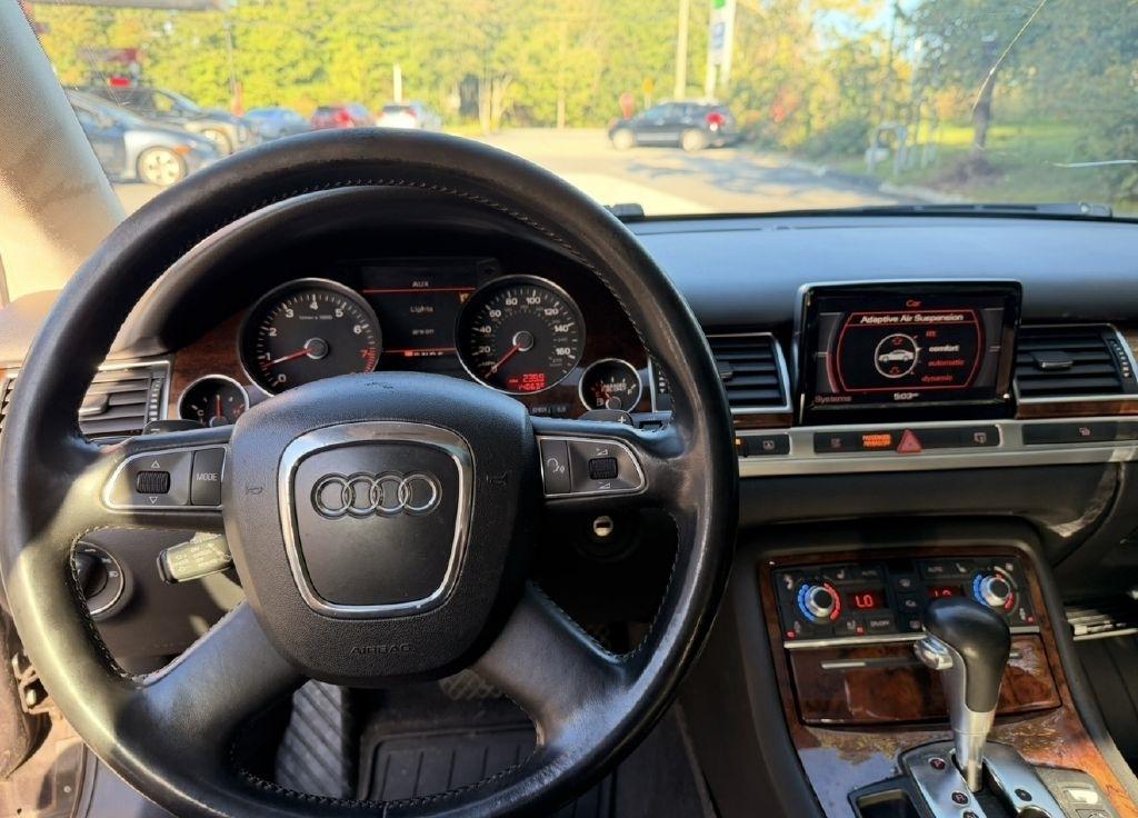 Audi A8  2009