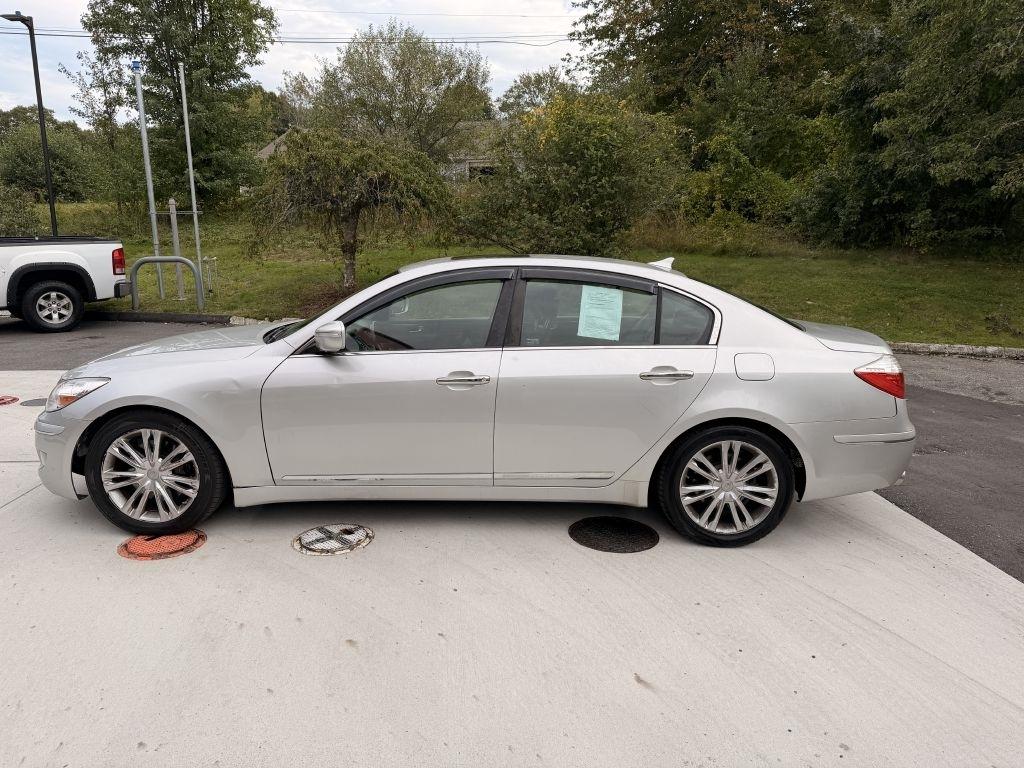 Hyundai Genesis  2009