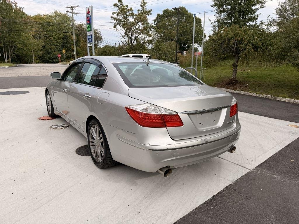 Hyundai Genesis  2009
