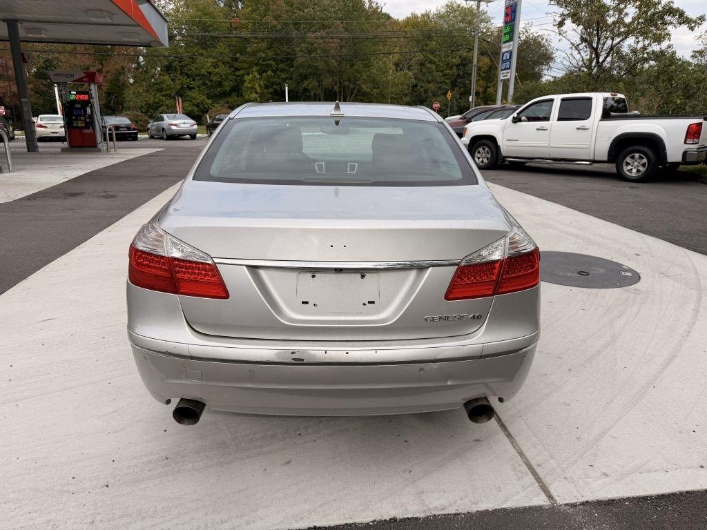 Hyundai Genesis  2009
