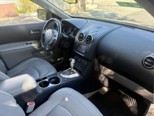 Nissan Rogue  2013