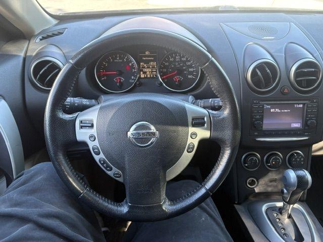 Nissan Rogue  2013