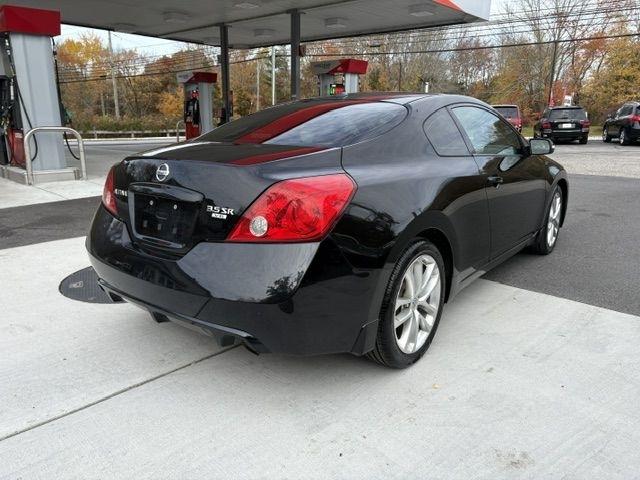 Nissan Altima  2010
