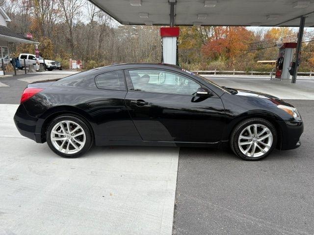 Nissan Altima  2010