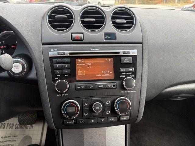 Nissan Altima  2010