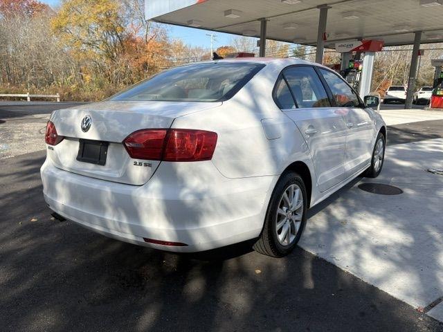 Volkswagen Jetta  2013