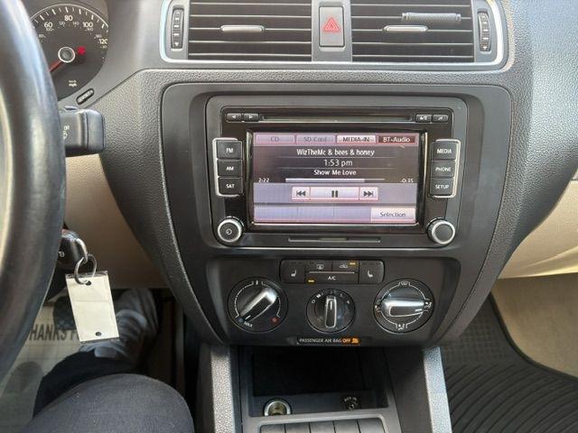 Volkswagen Jetta  2013