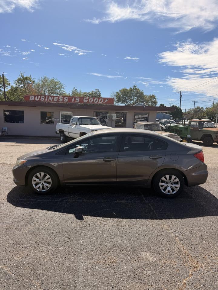 Honda Civic LX Sedan 5-Speed AT 2012