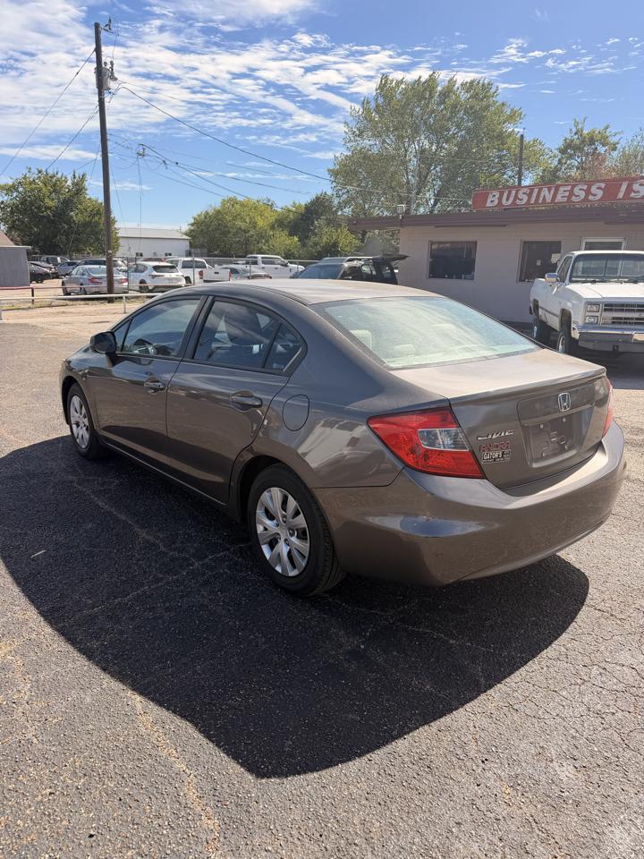 Honda Civic LX Sedan 5-Speed AT 2012
