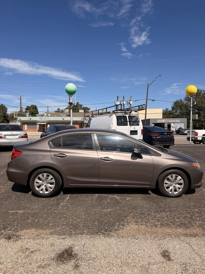 Honda Civic LX Sedan 5-Speed AT 2012