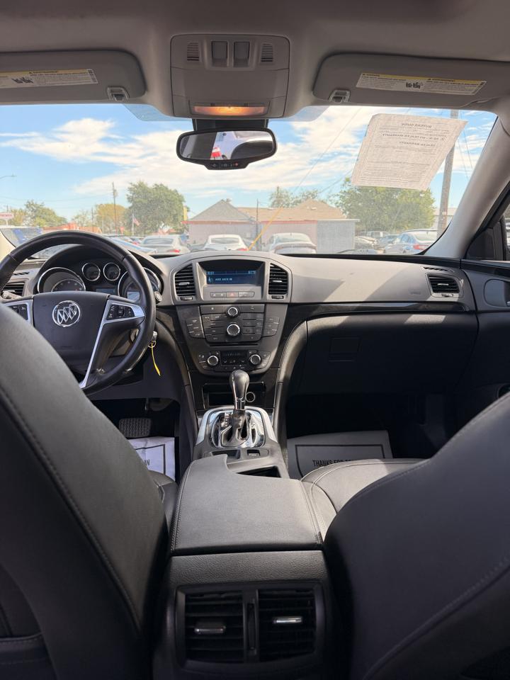 Buick Regal CXL - 4XL 2011