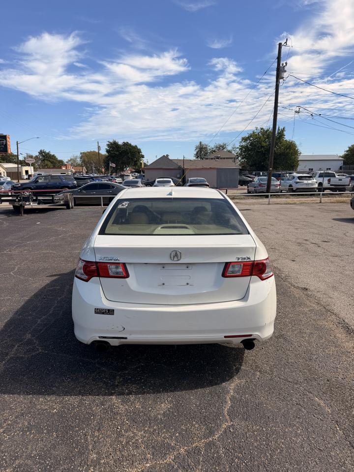 Acura TSX 5-Speed AT with Tech Package 2009