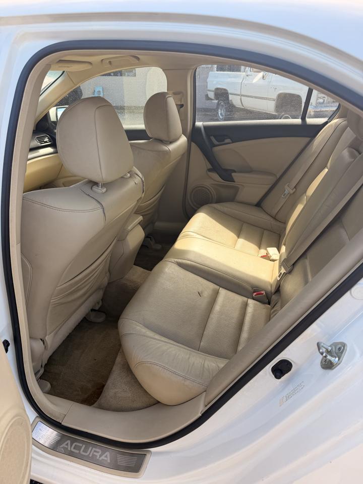 Acura TSX 5-Speed AT with Tech Package 2009