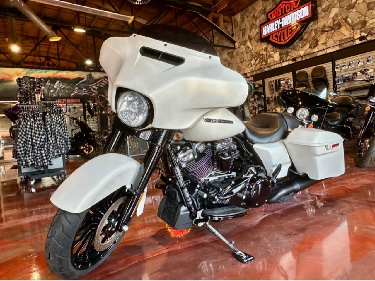 Harley-Davidson Street Glide Special  2018