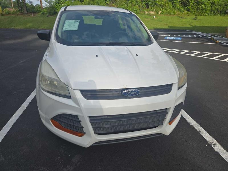 Ford Escape S FWD 2015