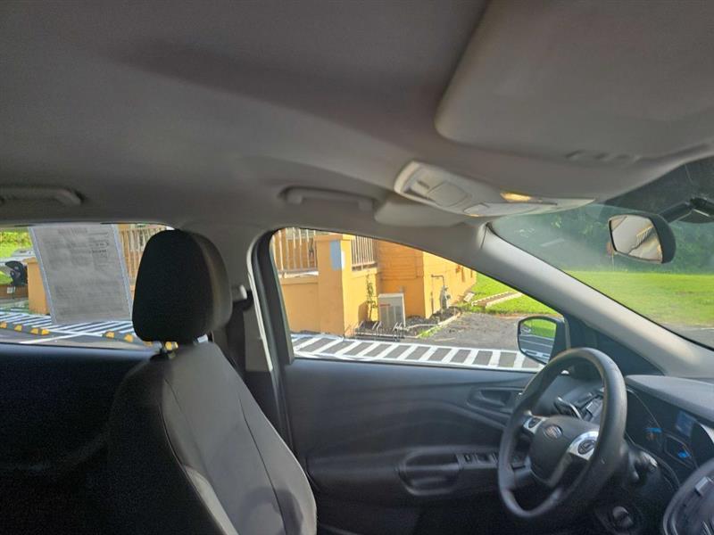 Ford Escape S FWD 2015