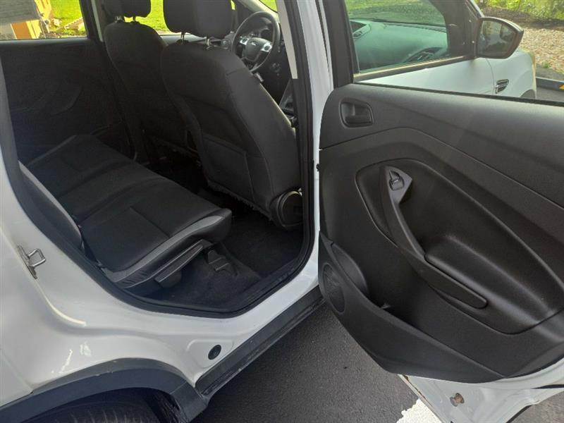 Ford Escape S FWD 2015