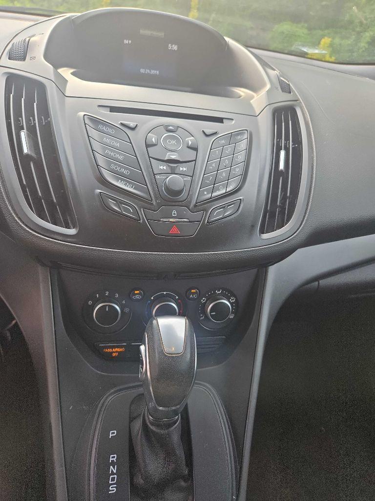 Ford Escape S FWD 2015