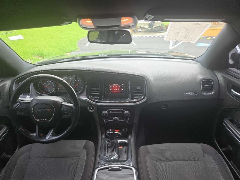 Dodge Charger SE 2015
