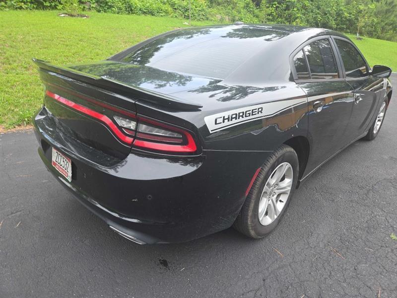 Dodge Charger SE 2015