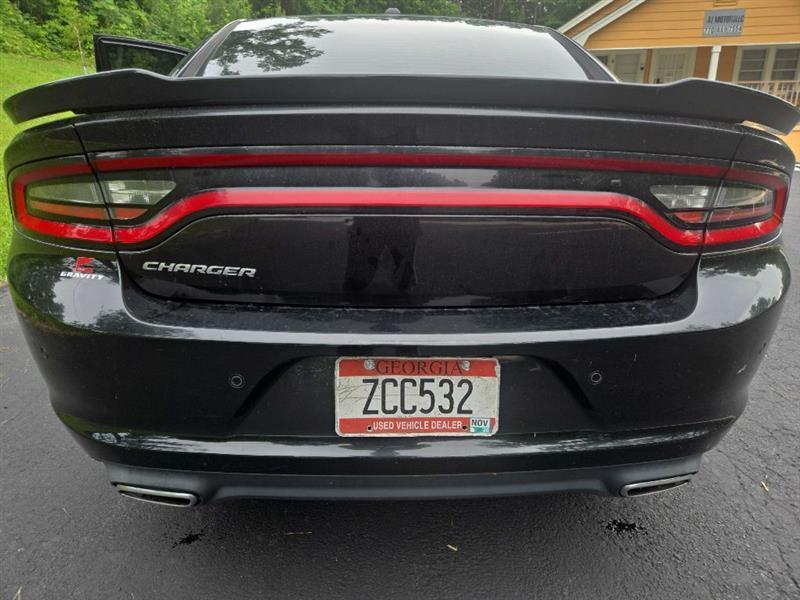 Dodge Charger SE 2015