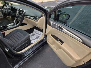 Ford Fusion SE 2015