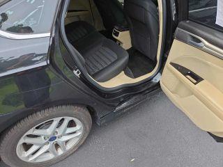 Ford Fusion SE 2015