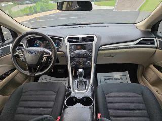Ford Fusion SE 2015