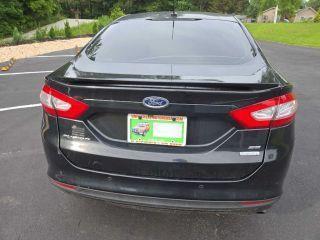 Ford Fusion SE 2015