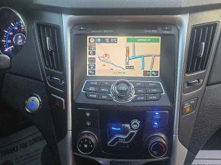 Hyundai Sonata SE Auto 2011