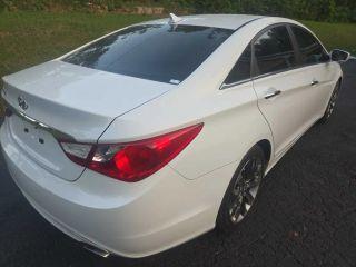 Hyundai Sonata SE Auto 2011