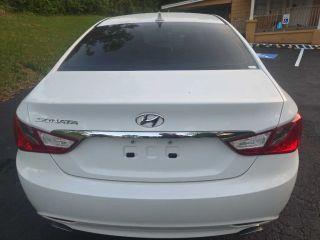 Hyundai Sonata SE Auto 2011