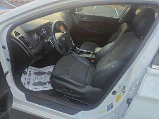 Hyundai Sonata SE Auto 2011