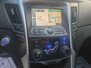 Hyundai Sonata SE Auto 2011
