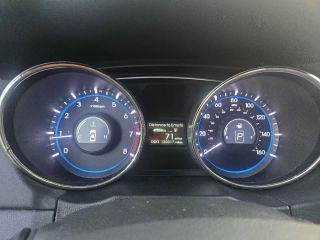 Hyundai Sonata SE Auto 2011