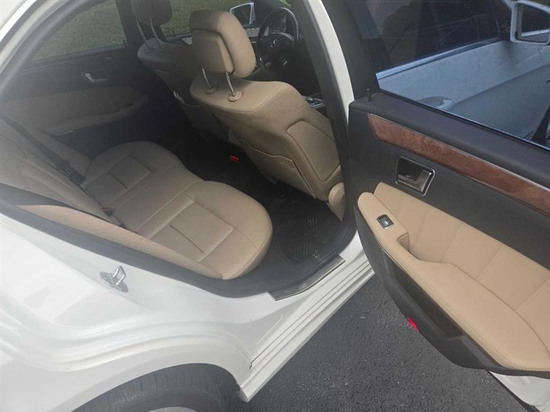 Mercedes-Benz E-Class E350 Sedan 2012
