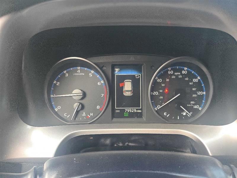 Toyota RAV4 LE FWD 2018