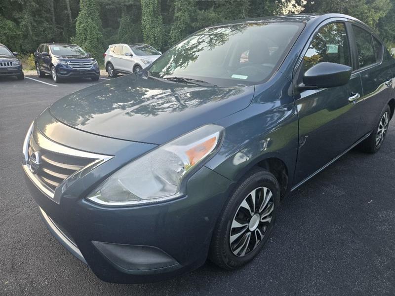 Nissan Versa 1.6 S 5M 2017