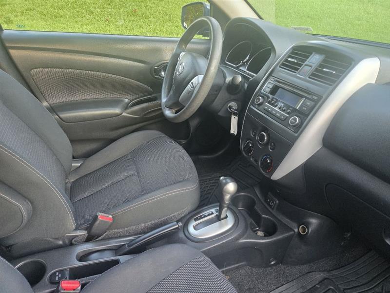Nissan Versa 1.6 S 5M 2017